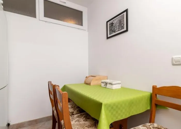 Apartment Tina *