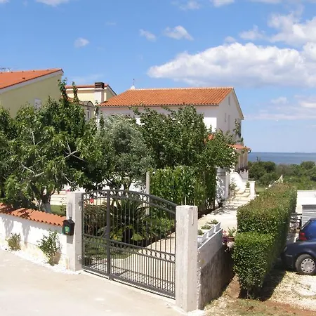 Tina Apartament Pula