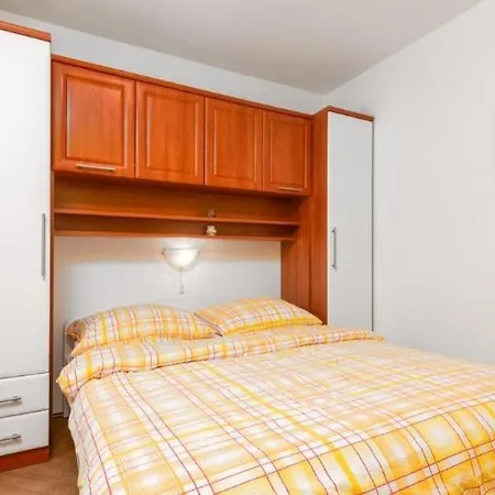Apartamento Tina Pula