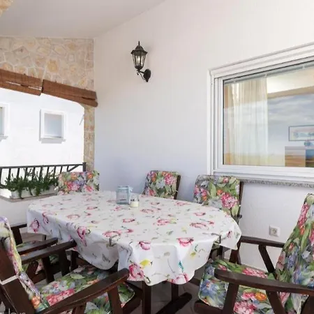 Apartamento Tina Pula