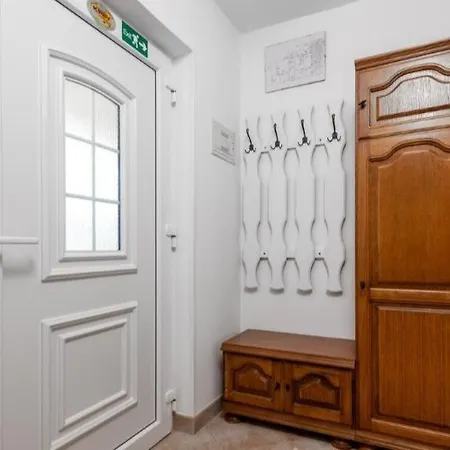 Tina Apartamento Pula